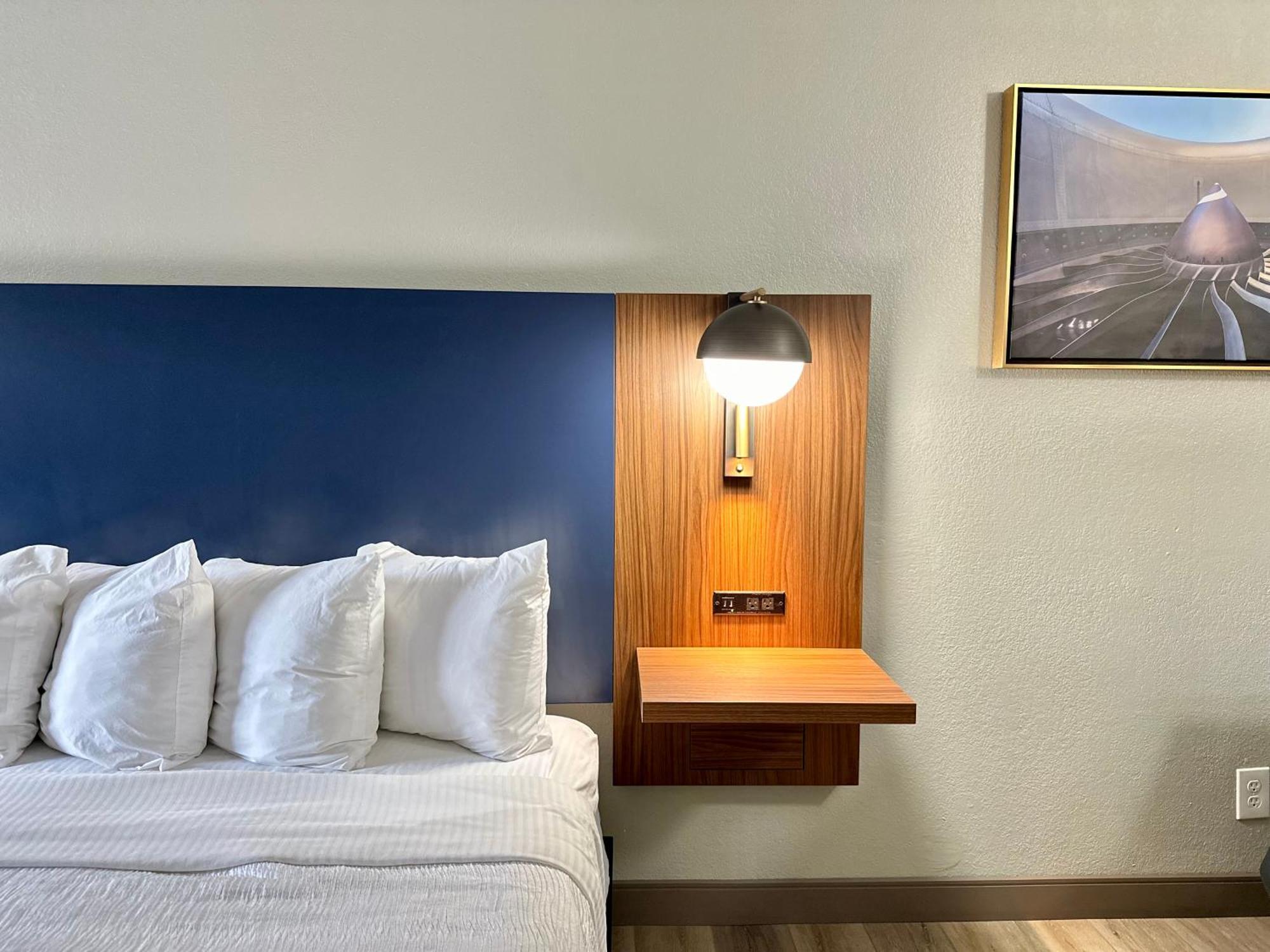 La Quinta Inn By Wyndham Huntsville Research Park Εξωτερικό φωτογραφία