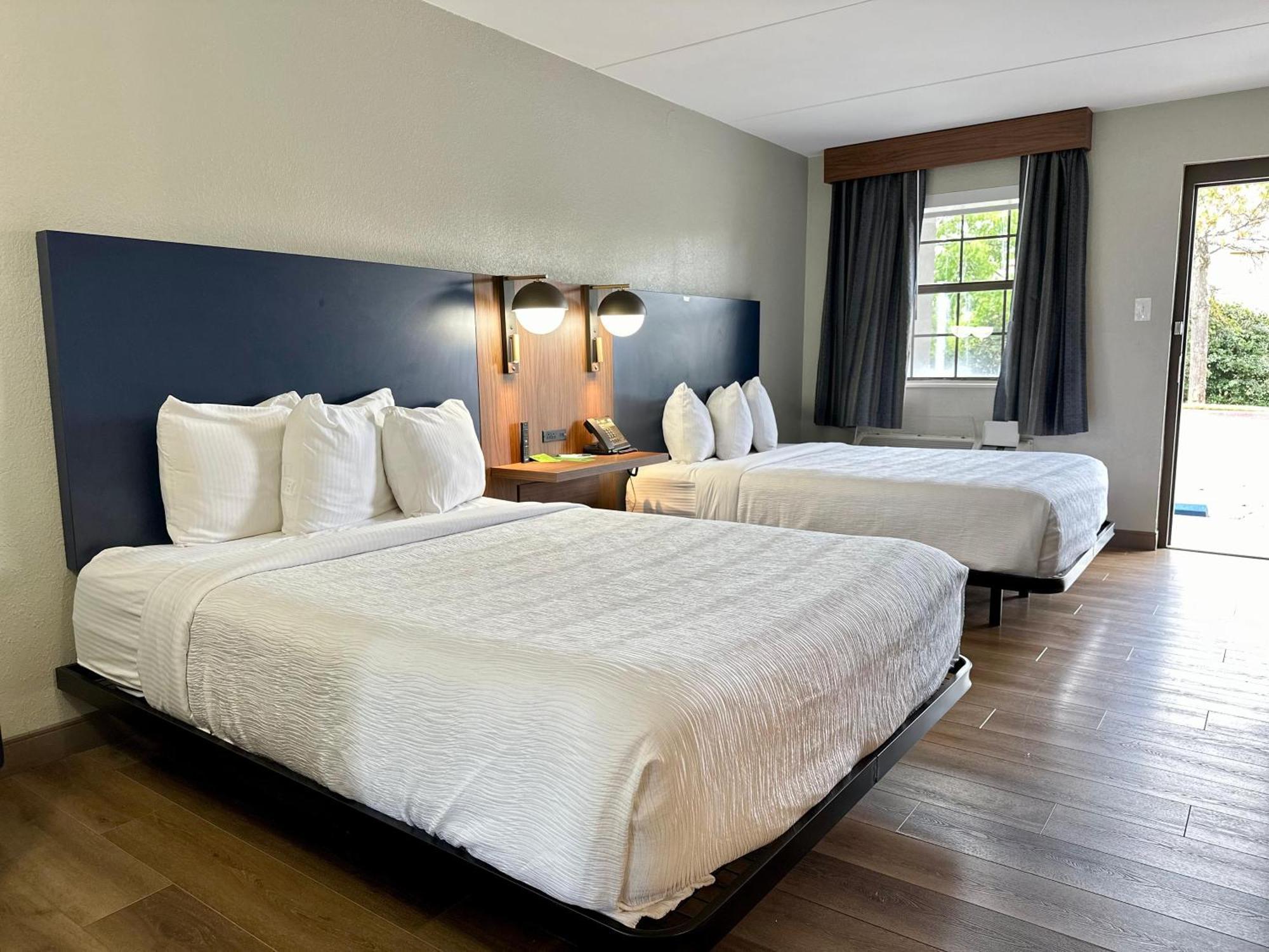 La Quinta Inn By Wyndham Huntsville Research Park Εξωτερικό φωτογραφία