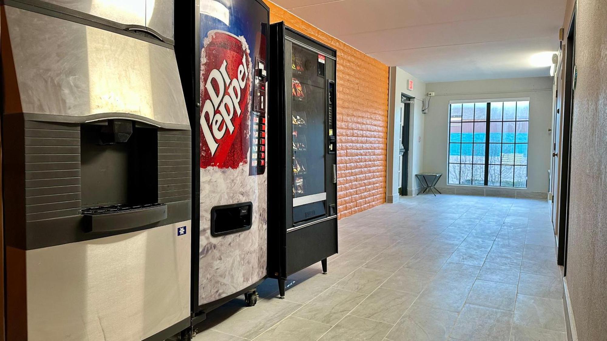 La Quinta Inn By Wyndham Huntsville Research Park Εξωτερικό φωτογραφία