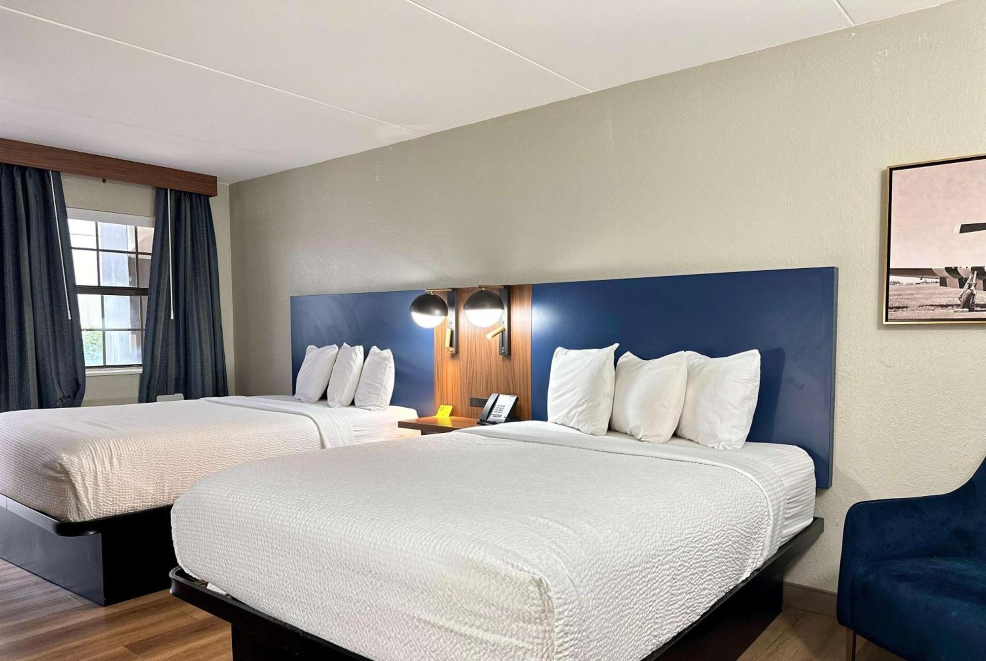 La Quinta Inn By Wyndham Huntsville Research Park Εξωτερικό φωτογραφία