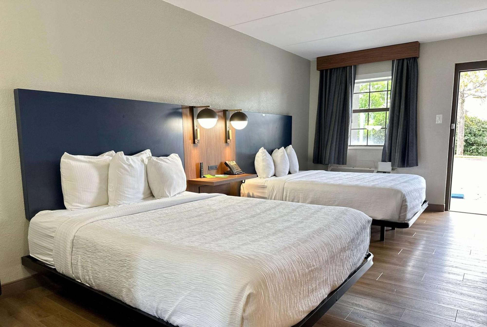 La Quinta Inn By Wyndham Huntsville Research Park Εξωτερικό φωτογραφία