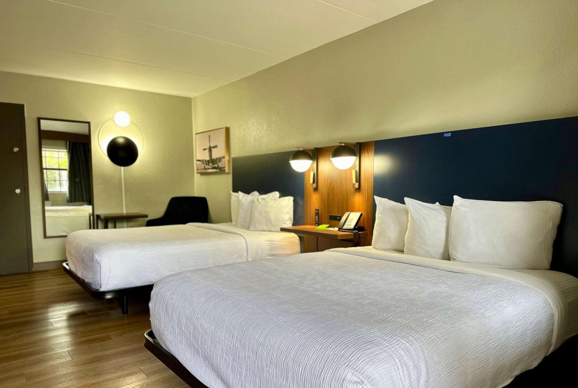 La Quinta Inn By Wyndham Huntsville Research Park Εξωτερικό φωτογραφία