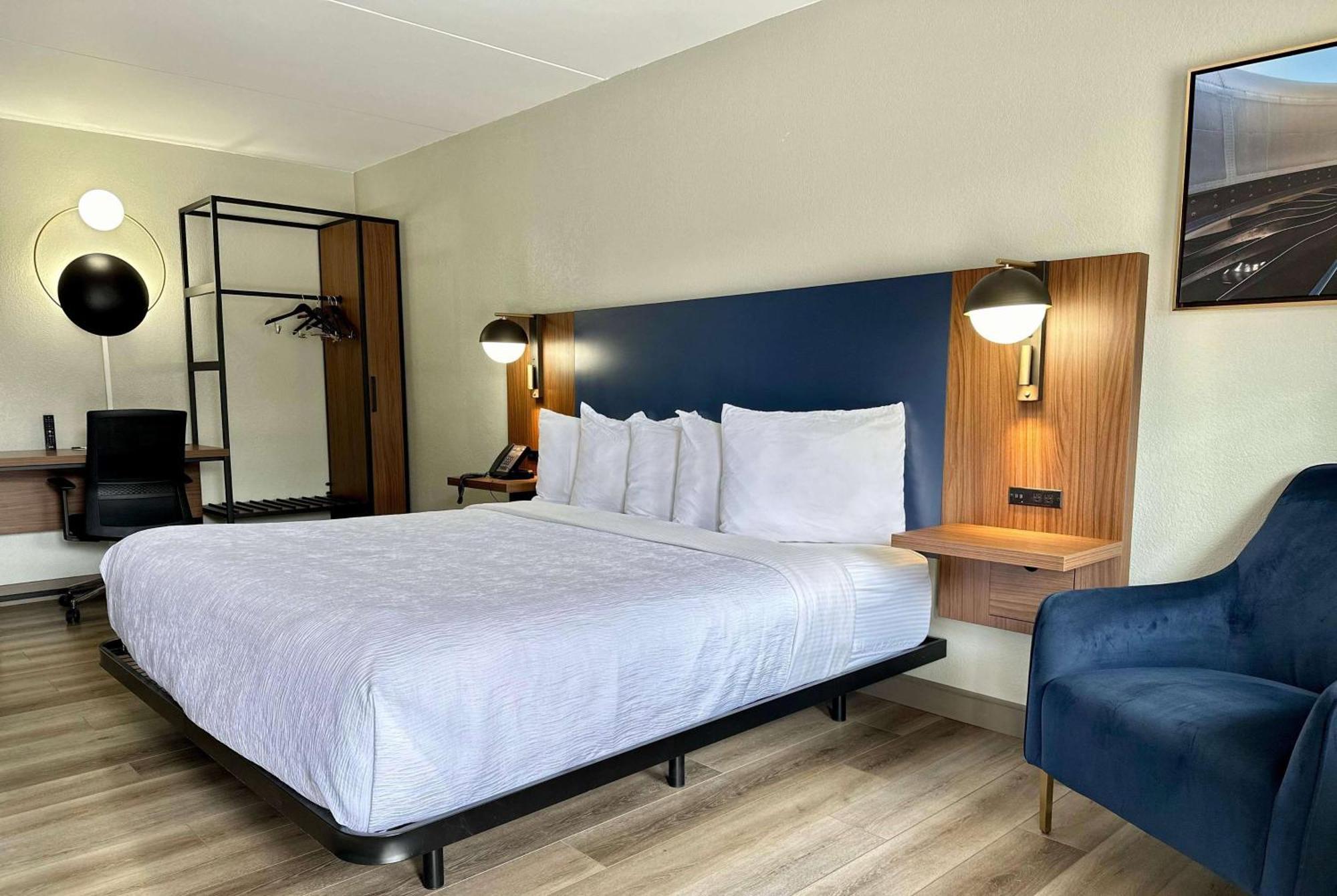 La Quinta Inn By Wyndham Huntsville Research Park Εξωτερικό φωτογραφία