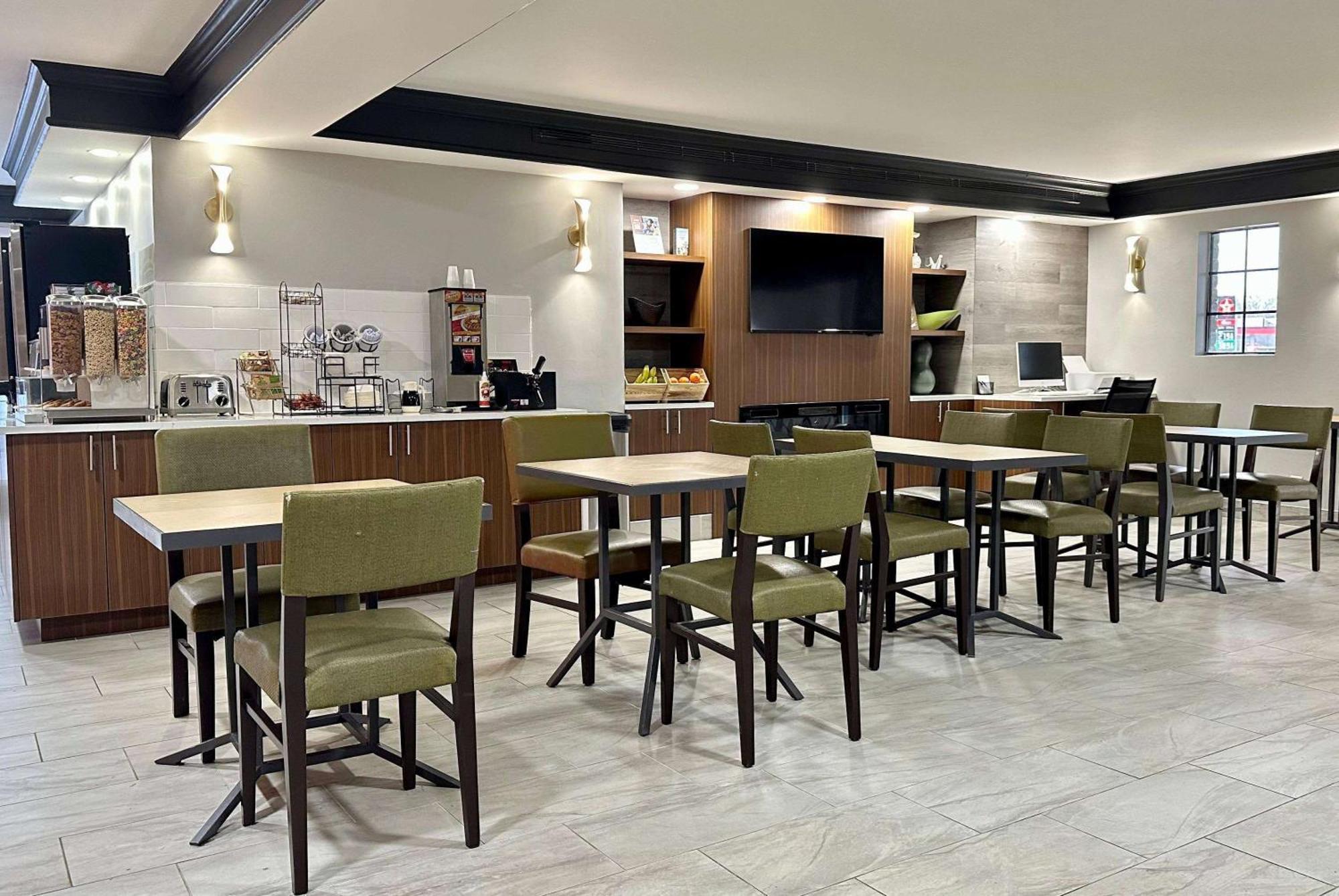 La Quinta Inn By Wyndham Huntsville Research Park Εξωτερικό φωτογραφία